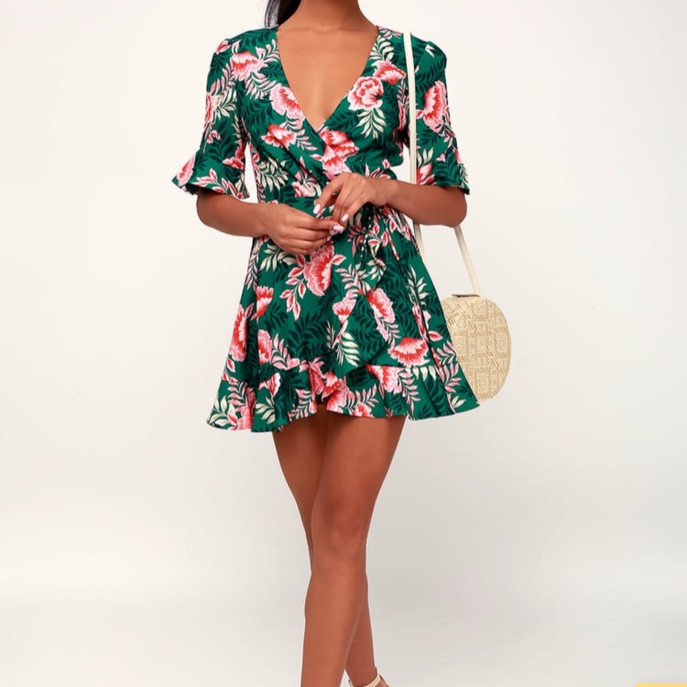 Finders Keepers Ruffle Dress - Picture 2 of 7